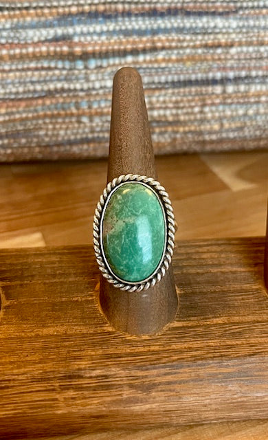 Handcrafted oval "Eliza" turquoise ring