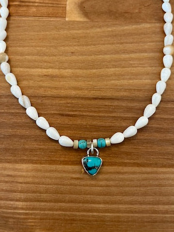 Shell bead necklace with "Kingman" turquoise charm