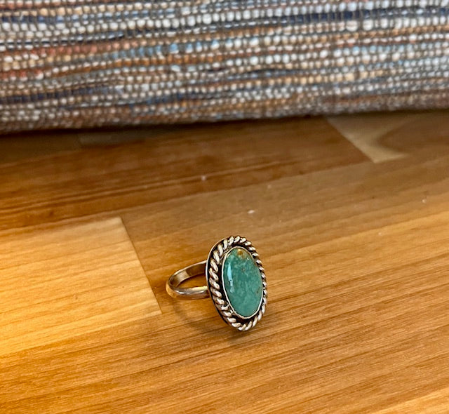 Handcrafted oval "Nacozari" turquoise ring
