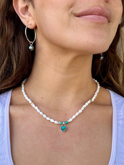 Shell bead necklace with "Kingman" turquoise charm