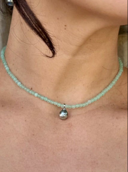 Aventurine beaded choker with Tahitian pearl charm