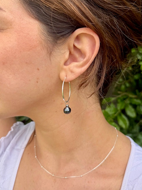 Sterling silver hoop with Tahitian pearl charm