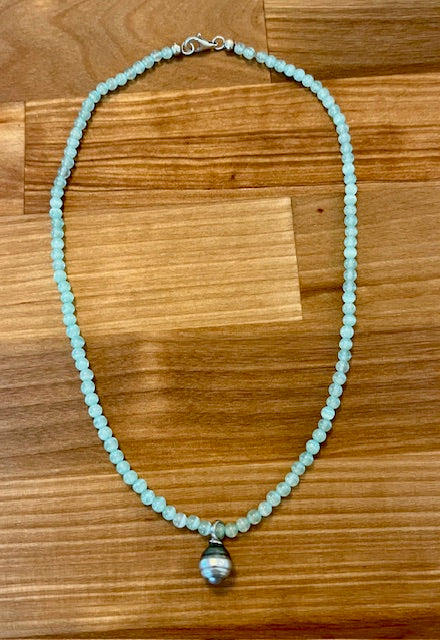 Aventurine beaded choker with Tahitian pearl charm